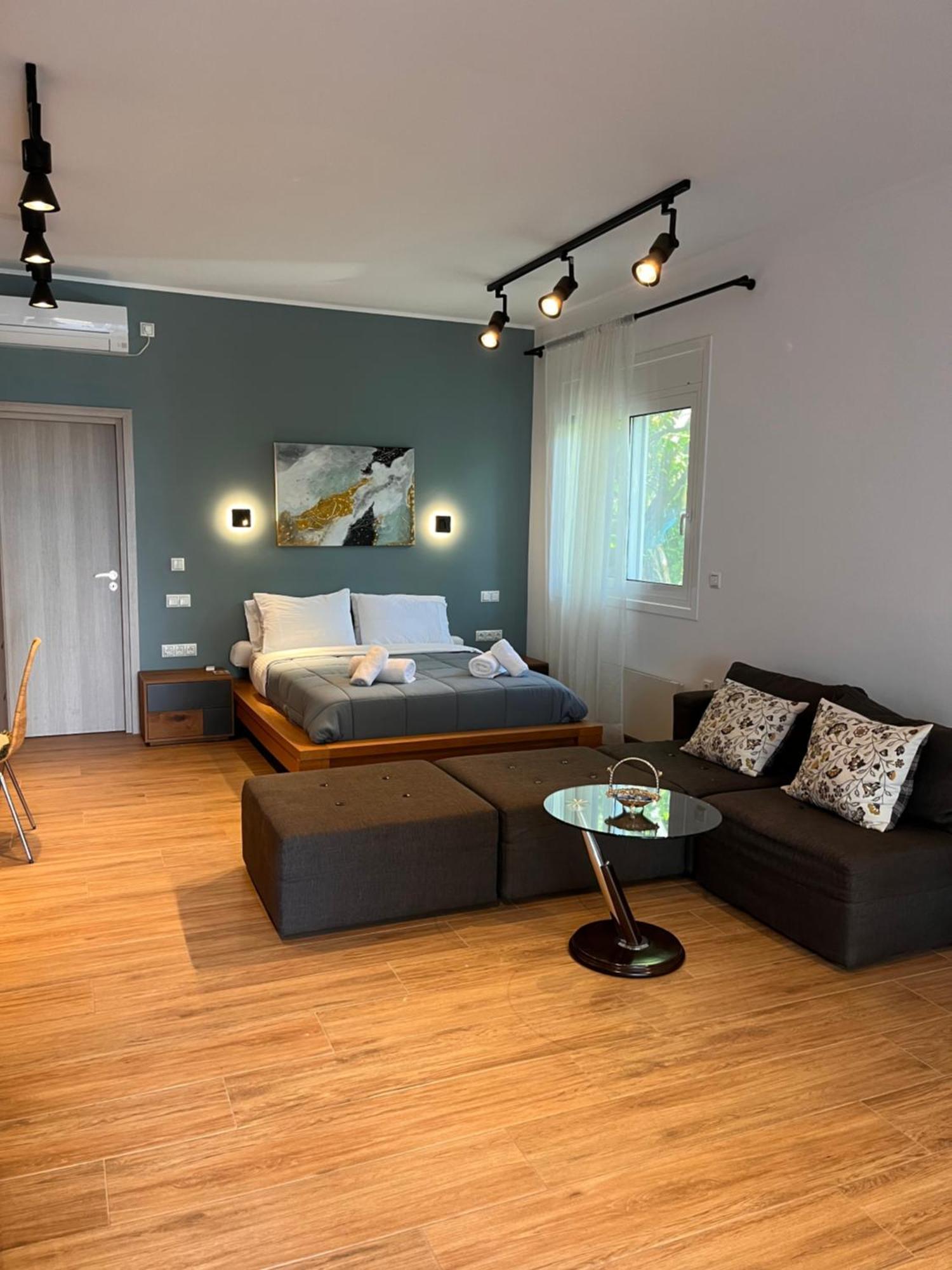 Diamante Beachfront Suites غزيلوكاسترون المظهر الخارجي الصورة