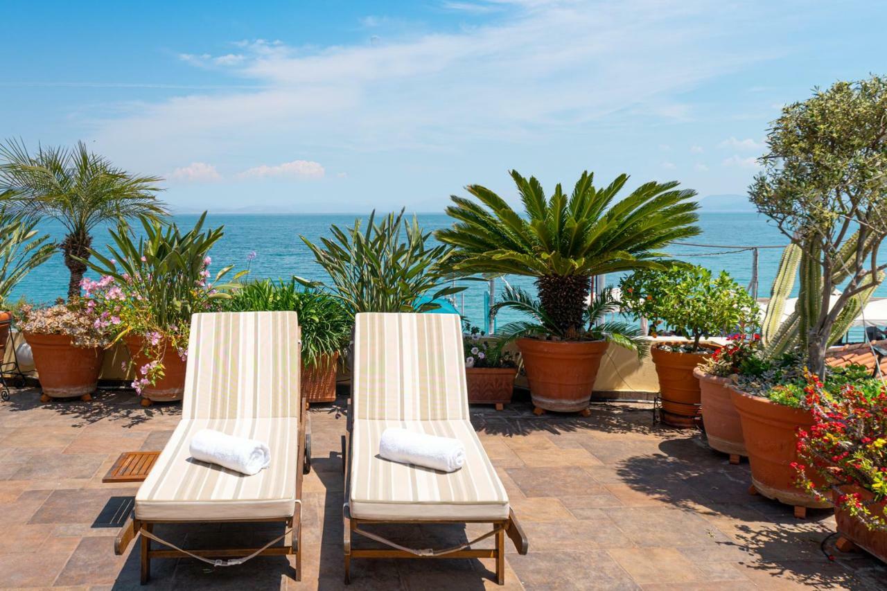 Diamante Beachfront Suites غزيلوكاسترون المظهر الخارجي الصورة