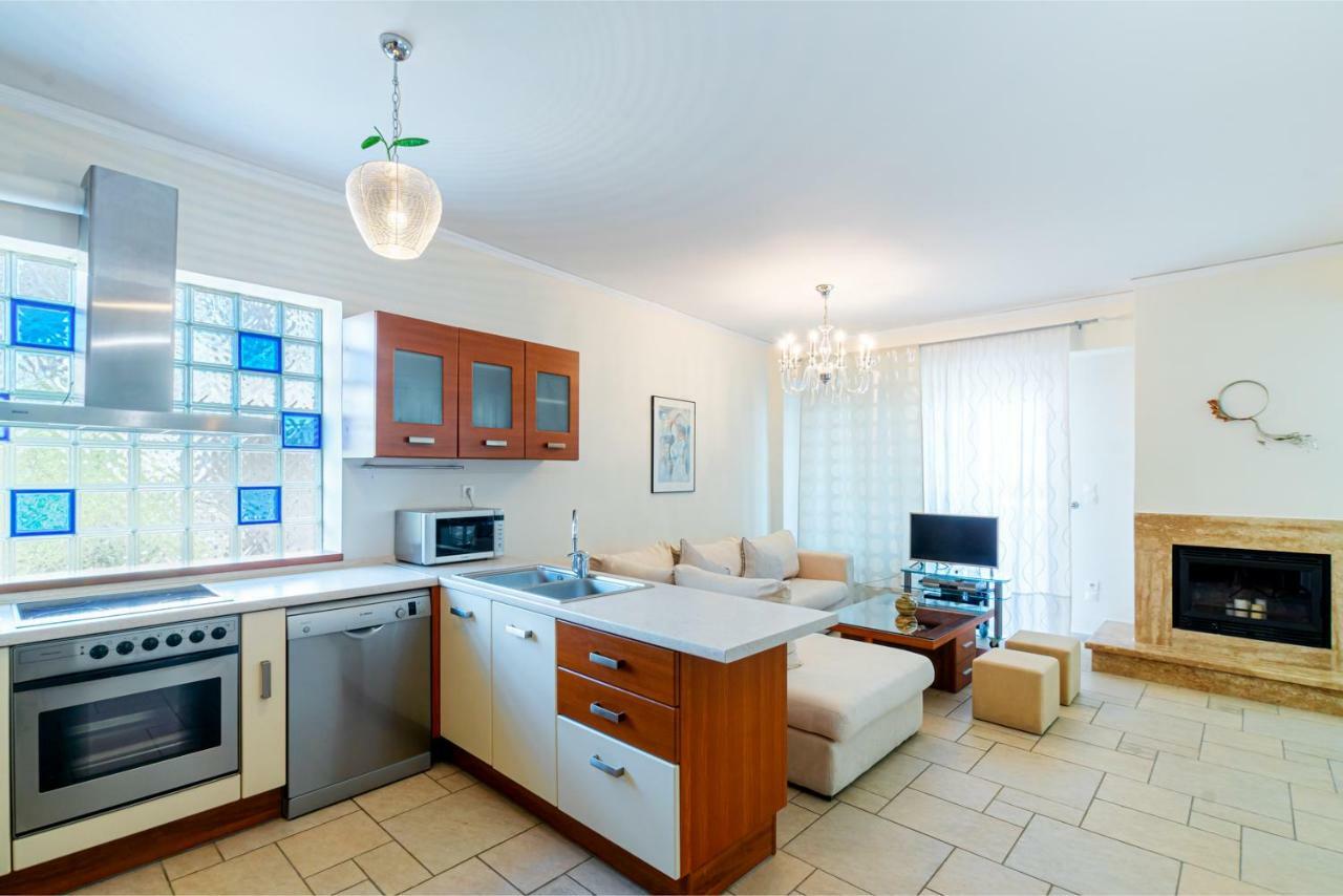 Diamante Beachfront Suites غزيلوكاسترون المظهر الخارجي الصورة